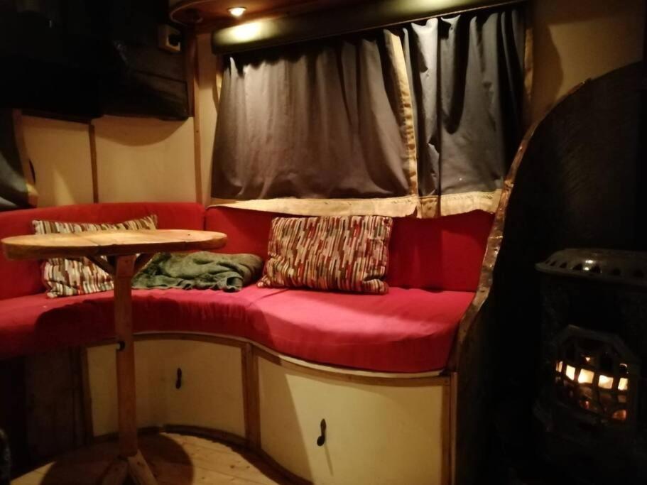 Truck & Pod Creative Nature Retreat. Bantry Buitenkant foto